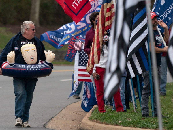 Presidential Hugger Mugger Costume Adult Inflatable